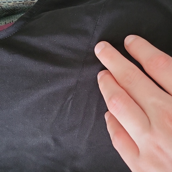 Elegant Black Sleeveless Top by Nina Leonard – Timeless, Chic & Perfect - Picture 6 of 8